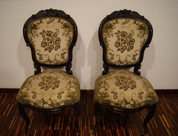 Group of 4 antique French Louis Philippe chairs in solid wood and carvings