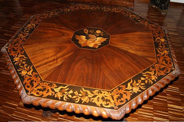 Antique Dutch octagonal table from 1800 in walnut, inlaid Holland