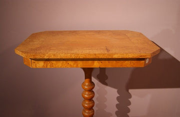 Petite Table rectangulaire Biedermeier antique en bouleau du 19ème siècle