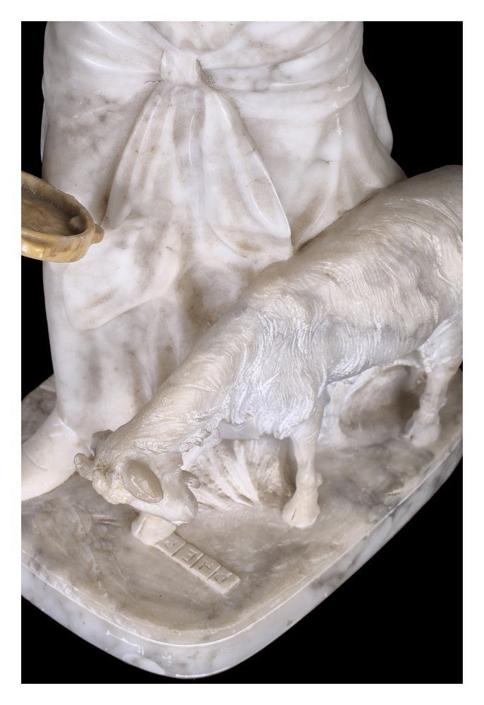 scultura francese in marmo e alabastro raffigurante un soggetto femminile