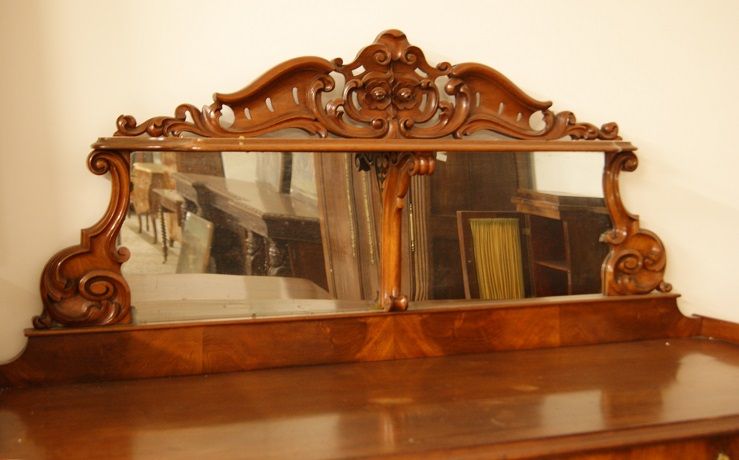 Antica credenza Biedermeier Nord Europa del 1800 in piuma di mogano