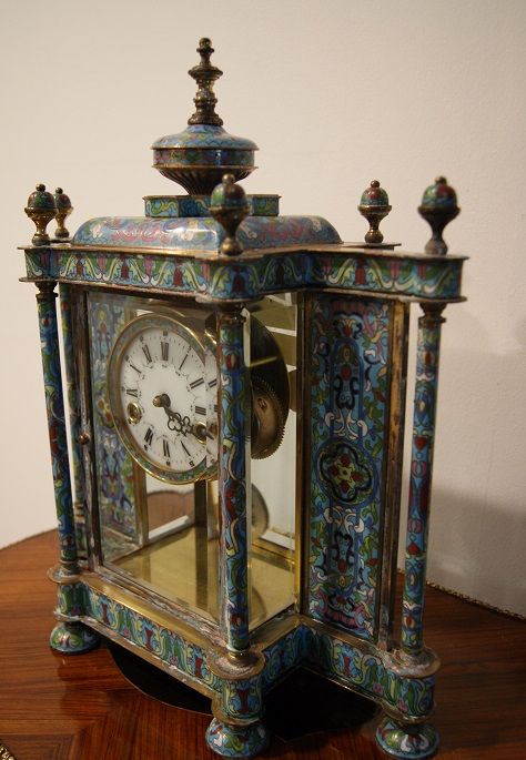 Antico orologio francese del 1900 decorato con la tecnica Cloisonné