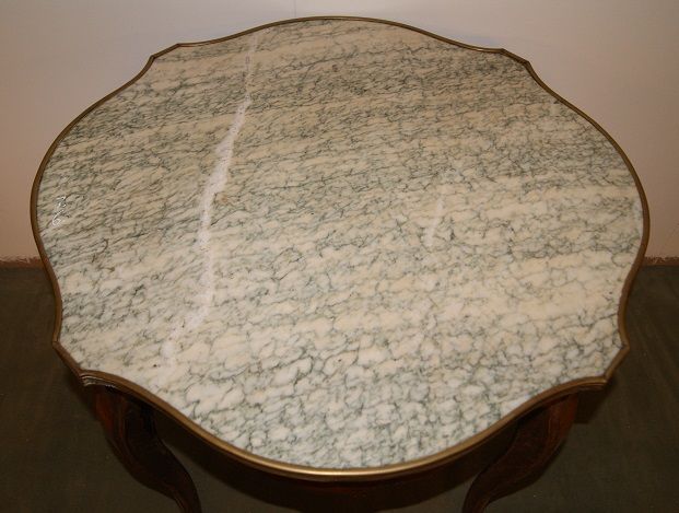 Antico tavolino francese del 1800 stile Luigi XV con piano in marmo