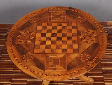 Petite Table italienne antique Rolo marquetée des années 1800 en noyer