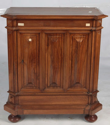 Credenza Italiana del 1900