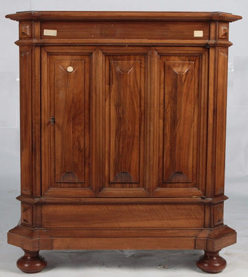 Credenza Italiana del 1900