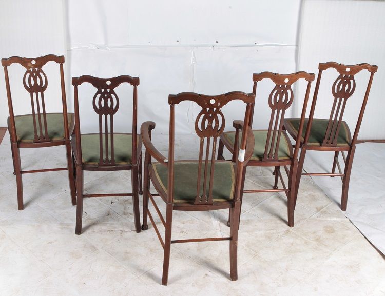 Gruppo di 4 sedie 2 capotavola inglesi del 1800 stile Vittoriano 