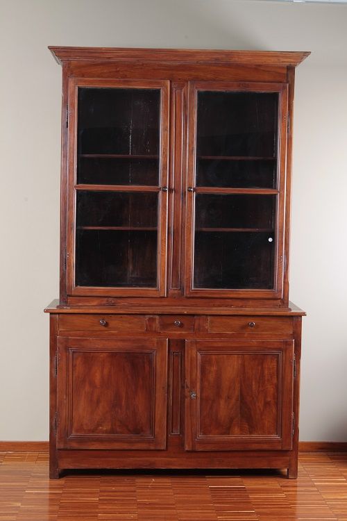 Antica credenza doppio corpo italiana del 1800 in legno di noce