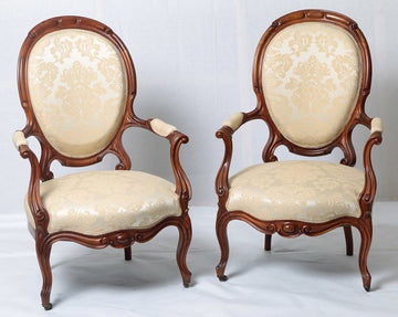 Pair of antique French armchairs from the 1800s restored in mahogany
