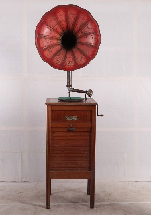 Grand gramophone français ancien du début des années 1900 en bois de chêne