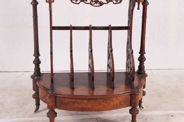 Antico Canterbury inglese del 1800 in radica di noce
