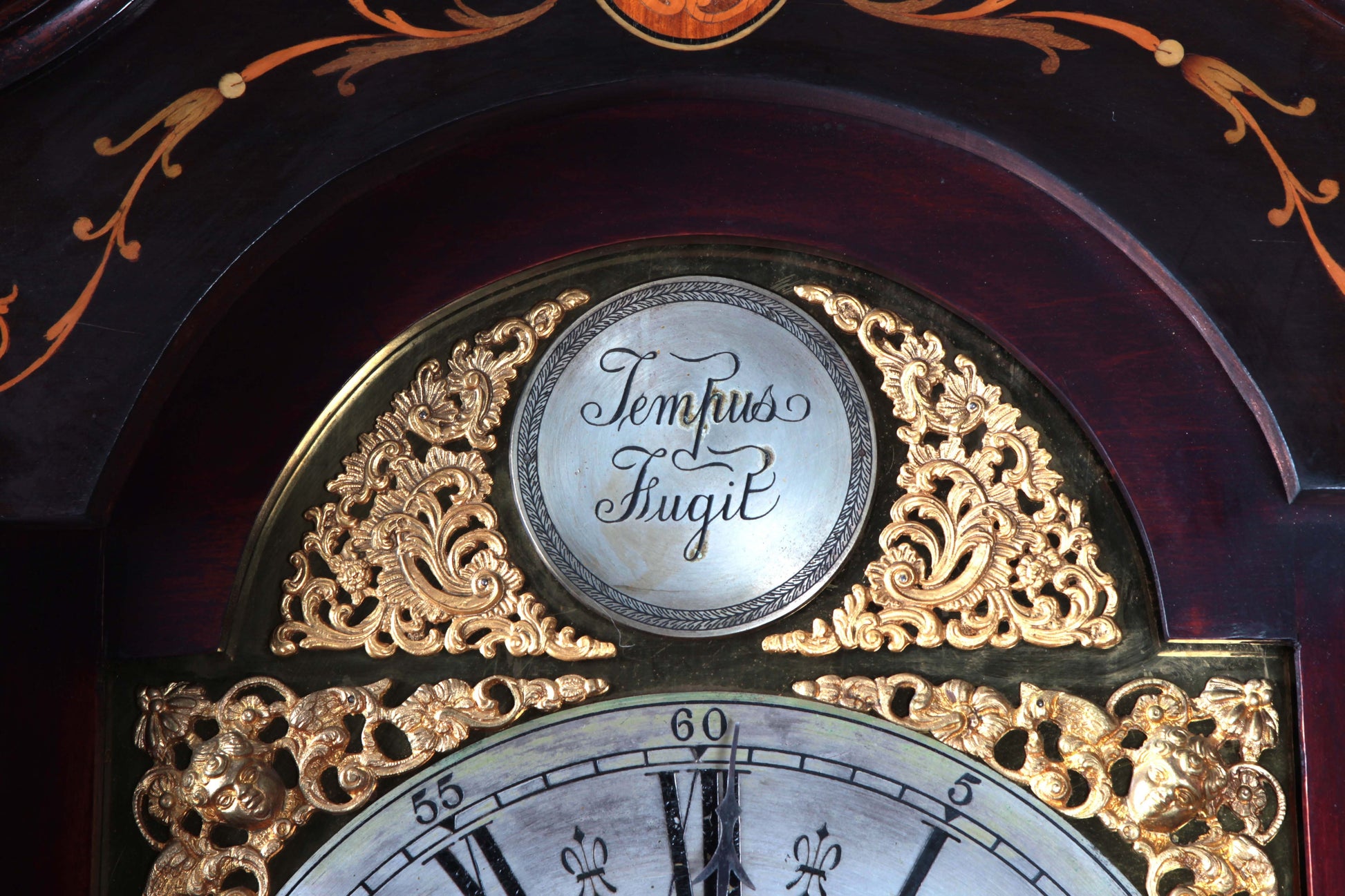 Antico orologio a colonna inglese in mogano intarsiato filettato 1800