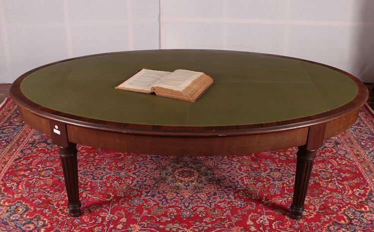 Antica grande scrivania inglese del 1800 vittoriana in mogano