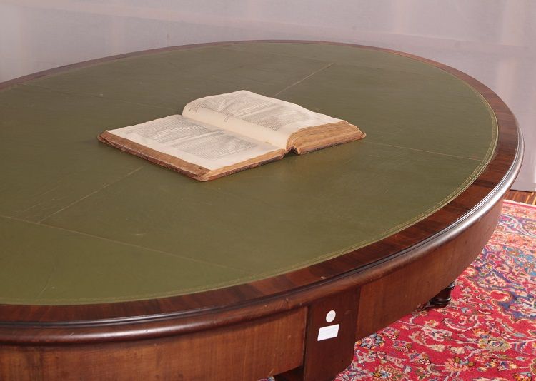 Antica grande scrivania inglese del 1800 vittoriana in mogano