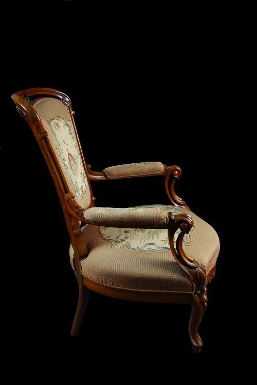 Antiche poltrone Luigi Filippo in mogano del 1800 con piccolo punto