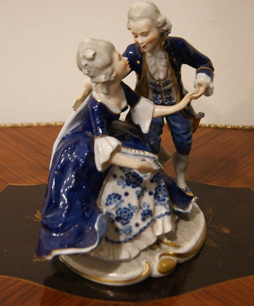 Antique English Royal Crown Derby porcelain figurine from 1800