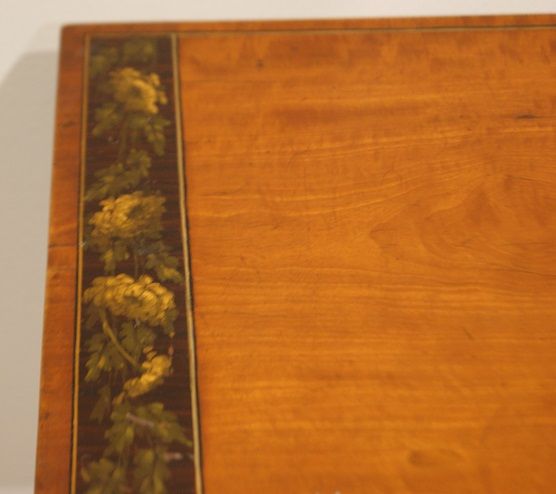 Antico tavolo da gioco stile Sheraton con pitture del 1800 inglese