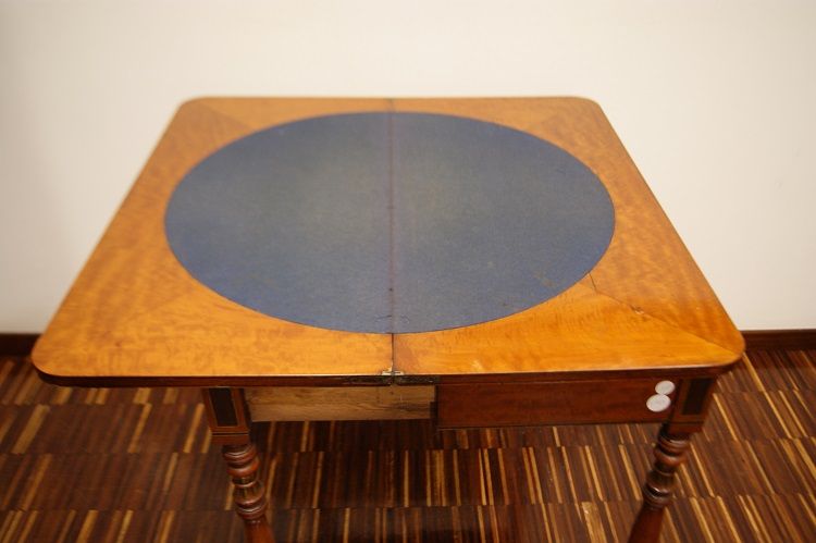 Antico tavolo da gioco stile Sheraton con pitture del 1800 inglese