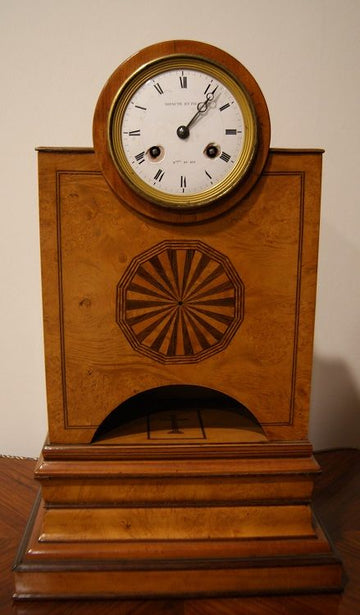 Pendule Biedermeier autrichienne antique de 1800 - Horloge de table