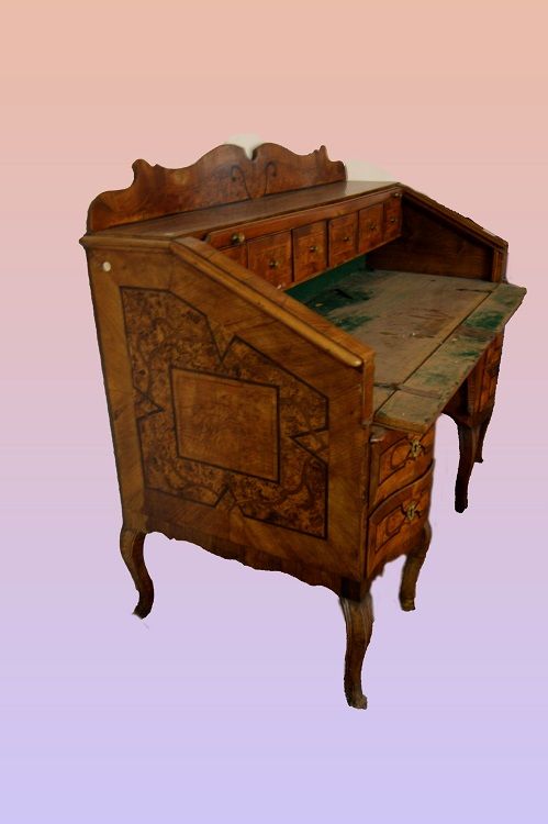 Antica scrivania a rullo del 1700 stile Luigi XV in radica di noce 