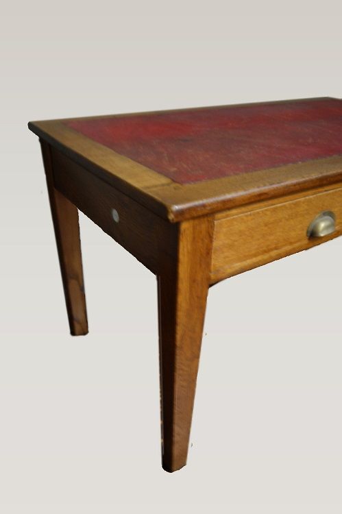 Antica scrivania italiana di inizio 1900 in rovere con piano in pelle