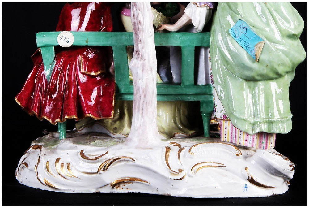 Antiche statuine in porcellana antica tedesca di Meissen del 1900