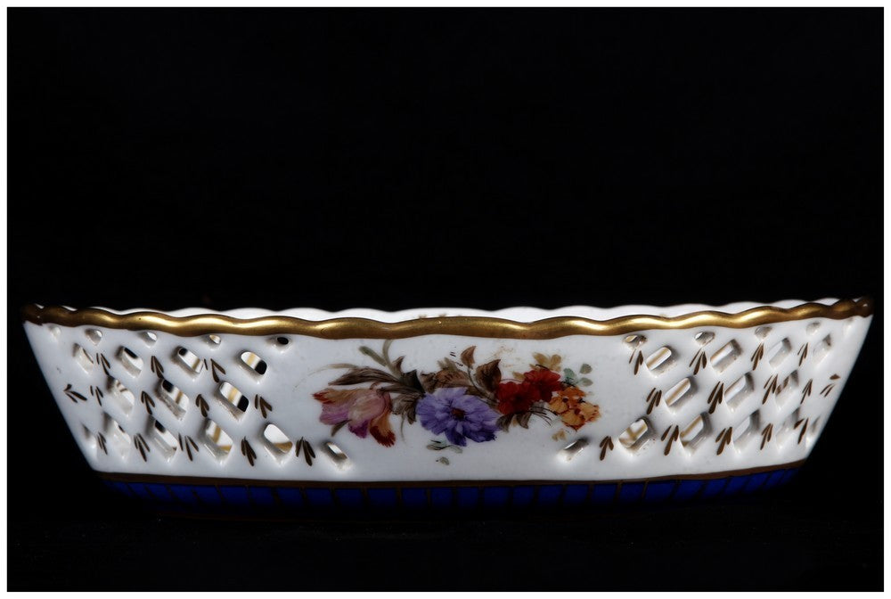 Antico centrotavola francese del 1800 in porcellana di Sevres