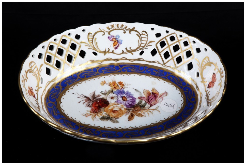 Antico centrotavola francese del 1800 in porcellana di Sevres
