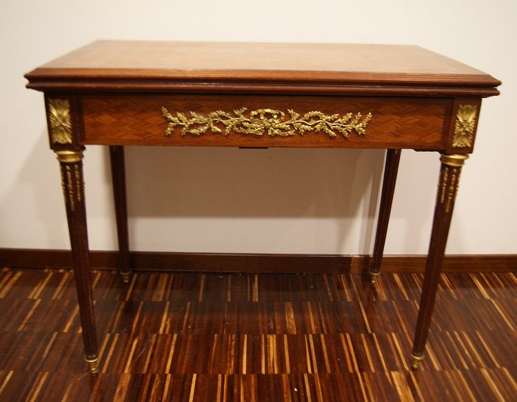 Antico tavolino da gioco francese del 1800 con bronzi