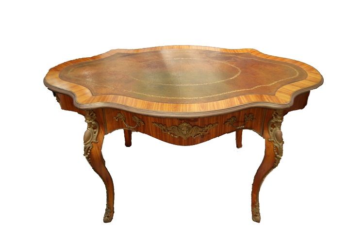 Scrivania sagomata Luigi XV del 1800 in bois de rose