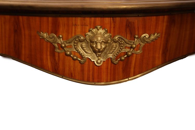 Scrivania sagomata Luigi XV del 1800 in bois de rose