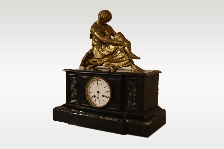 Antico orologio con bronzo firmato J. Pradier del 1800