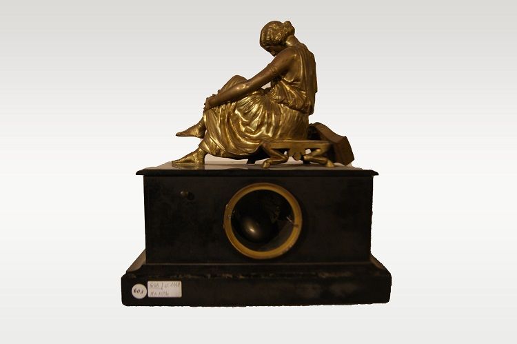 Antico orologio con bronzo firmato J. Pradier del 1800