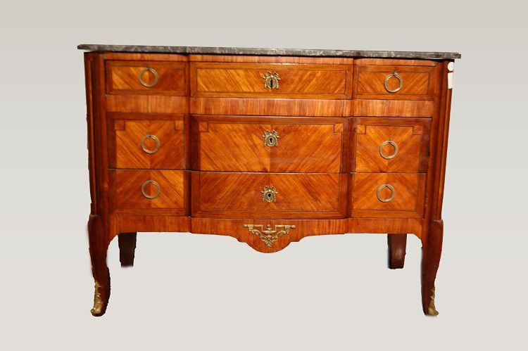 Comò francese del 1800 stile Transizione in mogano e bois de rose