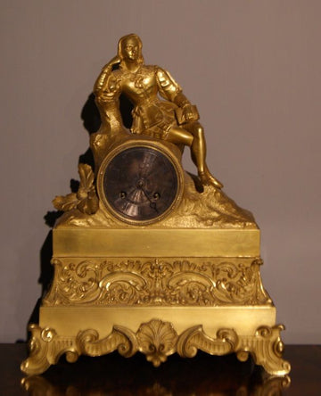 Pendule ancienne en bronze de style Empire français de 1800 - Nobleman