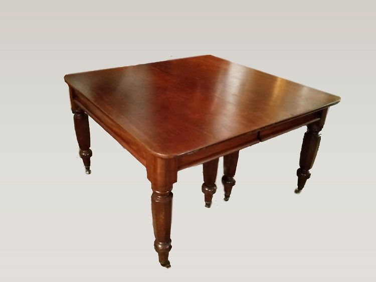 Antico tavolo del 1800 Vittoriano allungabile in mogano