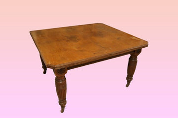 Table carrée anglaise antique à rallonge du 19ème siècle en noyer