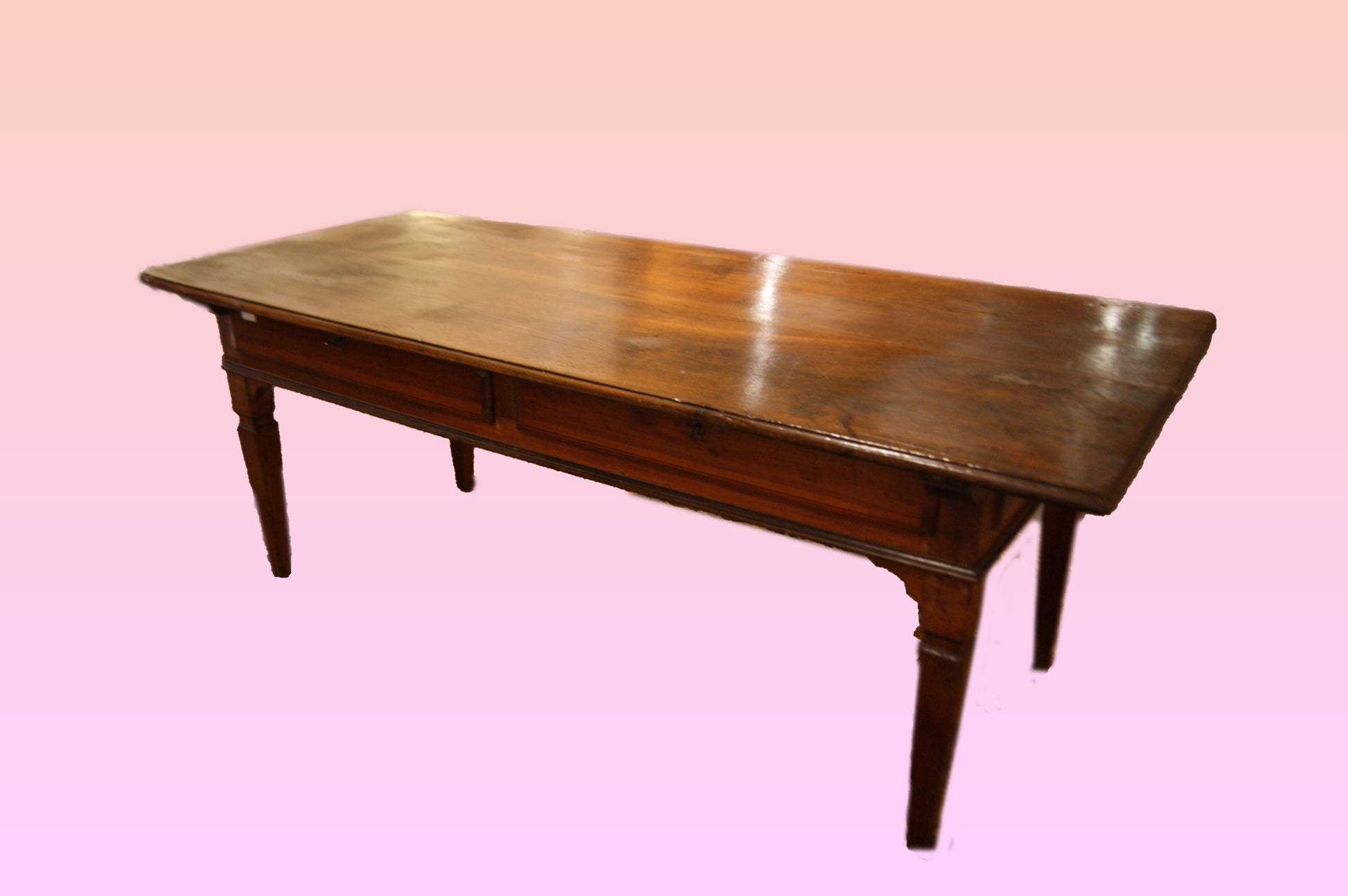 Antico tavolo italiano del 1700 in legno di noce