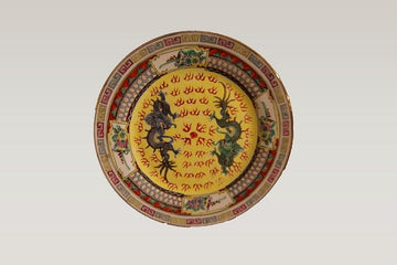 Ancient Chinese plate with dragons manufacture on the back