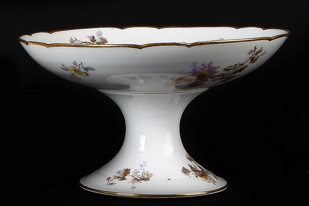Servizio da tavola in porcellana di Limoges decorata a motivi floreali