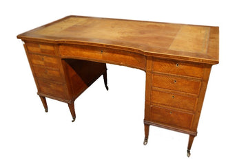 Antique English Victorian writing desk from 1800 in Citron wood