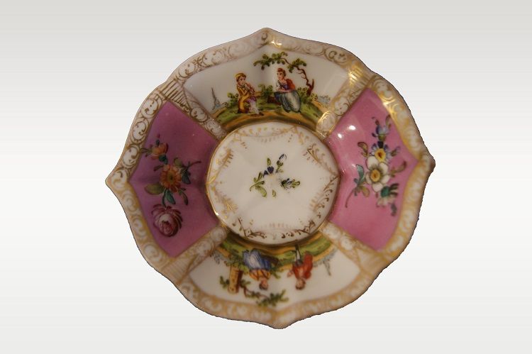 Antica tazzina con piattino da tè Meissen del 1800