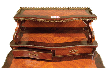 Bureau français ancien de 1800 en bois de rose et palissandre