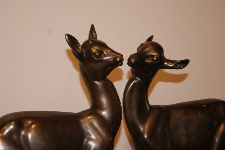 Scultura in bronzo Decò francese di inizio 1900 coppia di cervi con base marmo