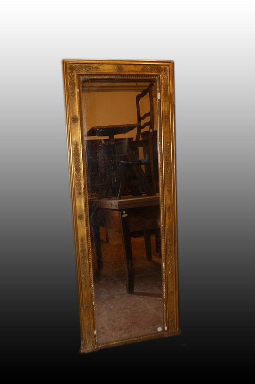 Antica Bellissima specchiera verticale francese stile Impero dorata