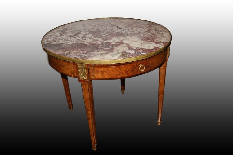 Bellissimo tavolino da salotto francese del 1800 Stile Luigi XVI con marmo