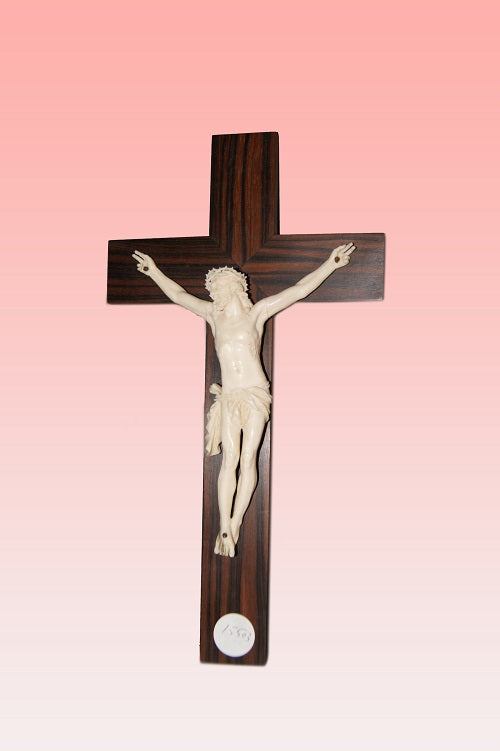 Crocifisso con Cristo in avorio del 1800 e croce in legno di Ebano