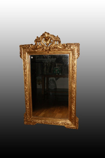 Beau miroir français doré de style Louis XVI des années 1800