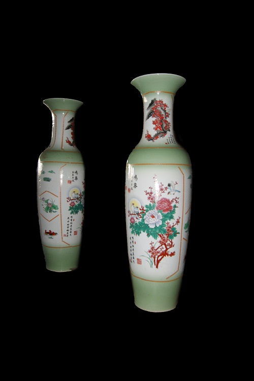 Coppia di grandi vasi cinesi di inizio 1900 fine 1800 in porcellana bianca decorata