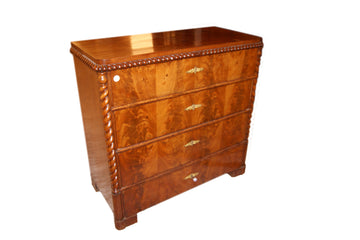 Northern European Biedermeier style chest of drawers from the 1800s in mahogany wood